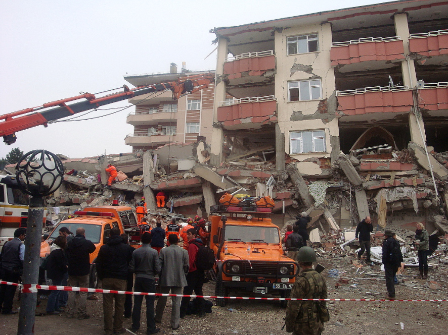 Courtesy: Foto, Idris Bedirhanoglu (Van Earthquake, Turkey), 2011 
